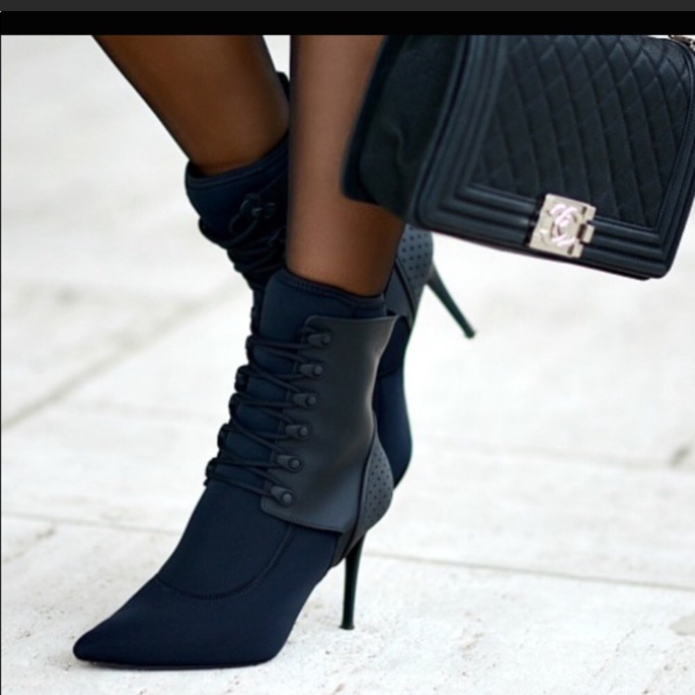 Alexander x H&M stiletto booties sz7